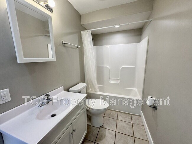 Foto del edificio - 622 Webster St