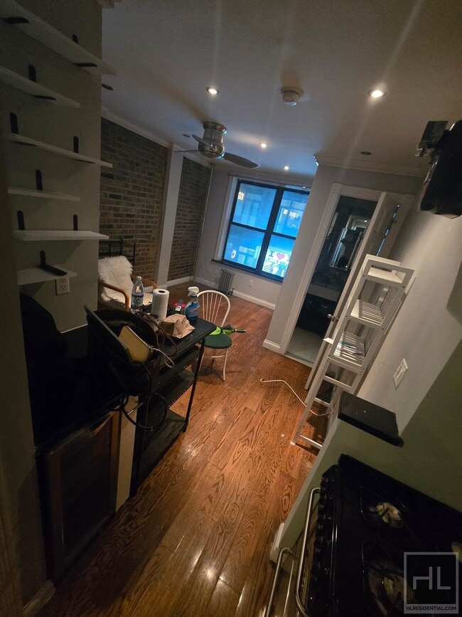 Building Photo - MULBERRY ST.