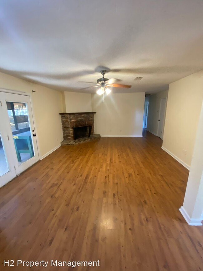 Building Photo - 3 br, 2 bath House - 1064 Longstreet Drive