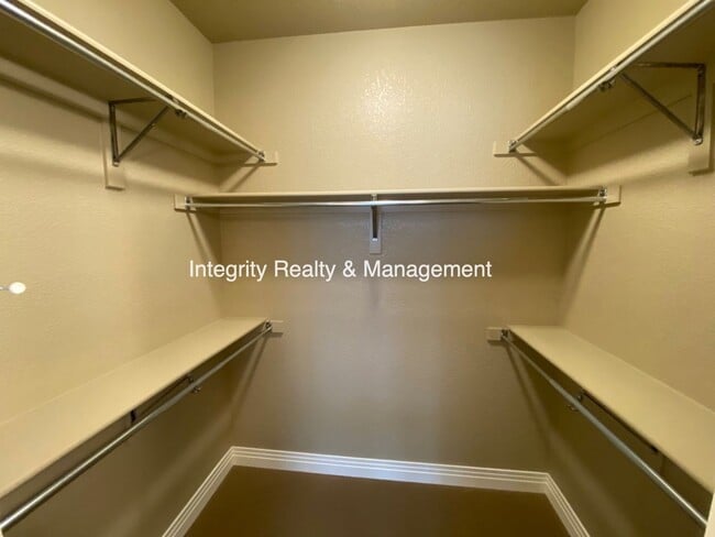 Photo - 2620 W Front View Cres Dr House