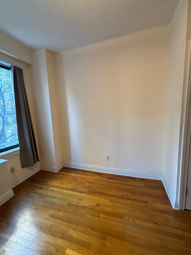 Foto del edificio - 118 W 72nd St