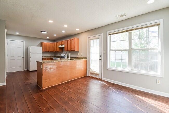 Foto del edificio - 6957 Mahonia Pl