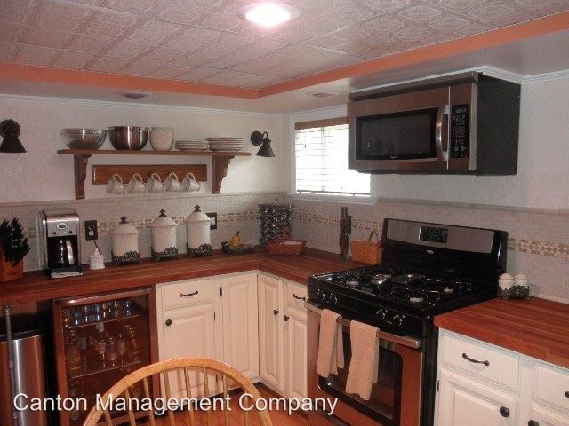Building Photo - 3 br, 2 bath House - 363 Folcroft St.