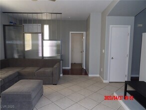 Building Photo - 10704 Moon Flower Arbor Pl