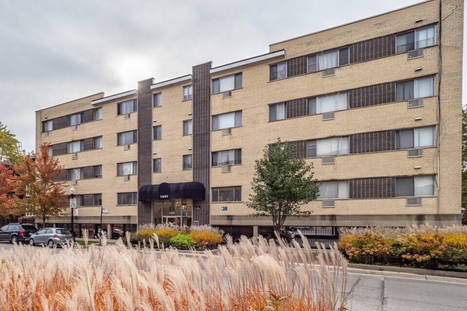 1441 W Howard St. Apartments Chicago, IL