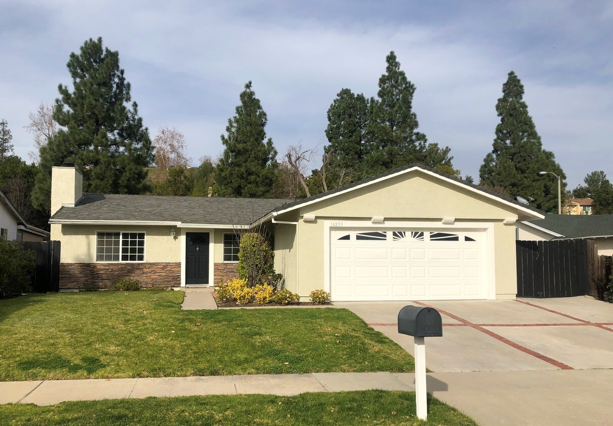 14859 Stanford St, Moorpark, CA 93021 House Rental in Moorpark, CA