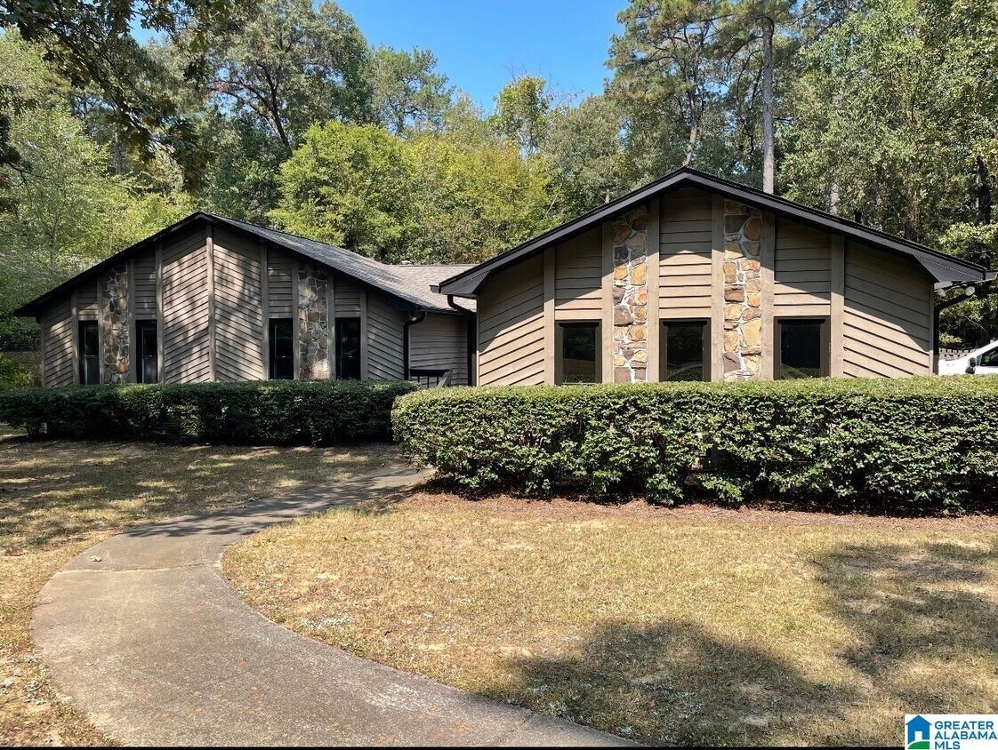 Foto principal - 2001 Shadowood Ct