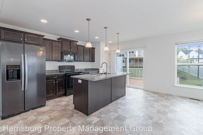 Foto del edificio - 3 br, 2.5 bath House - 8115 Kelly Dr