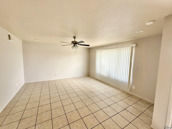 Building Photo - 2917 W 22nd St