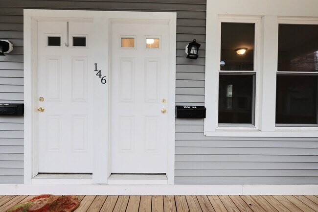 Foto del edificio - 146 Division St