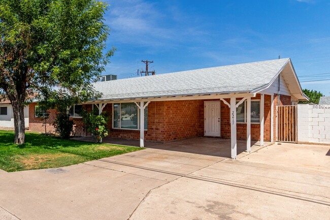 Foto del edificio - South Scottsdale Charmer! 4 bed + Office, ...