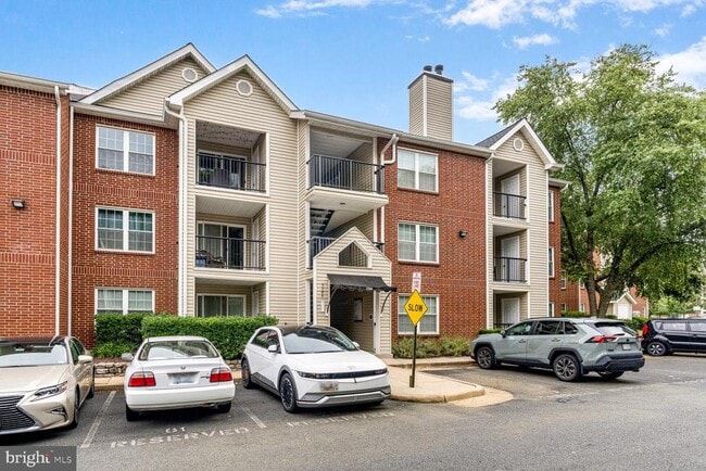 Building Photo - 3304 Wyndham Cir