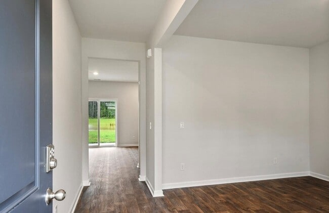 Building Photo - 22 Cedar View Cir