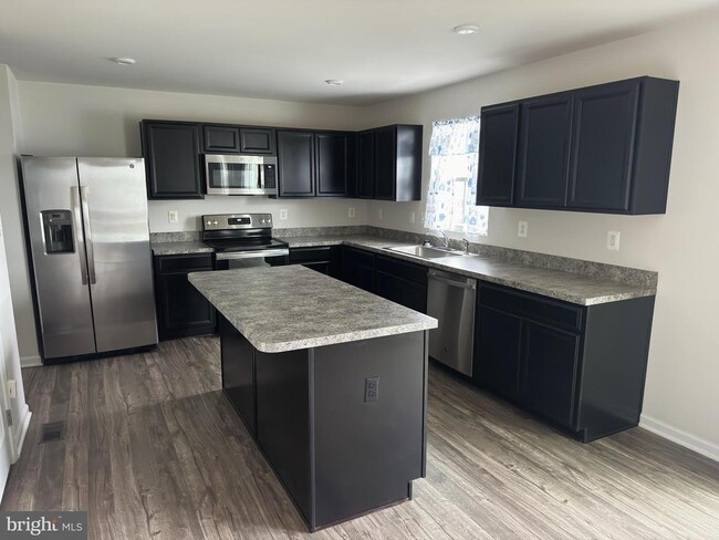 Building Photo - 2132 Mourning Dove Dr
