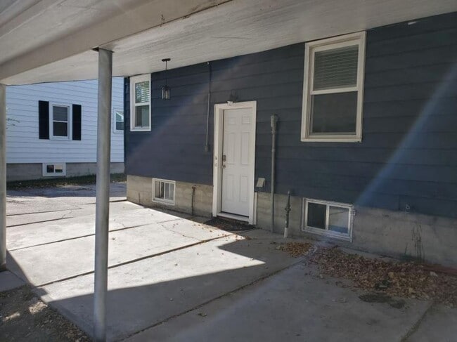 Building Photo - 2 bedroom in Laurel MT 59044