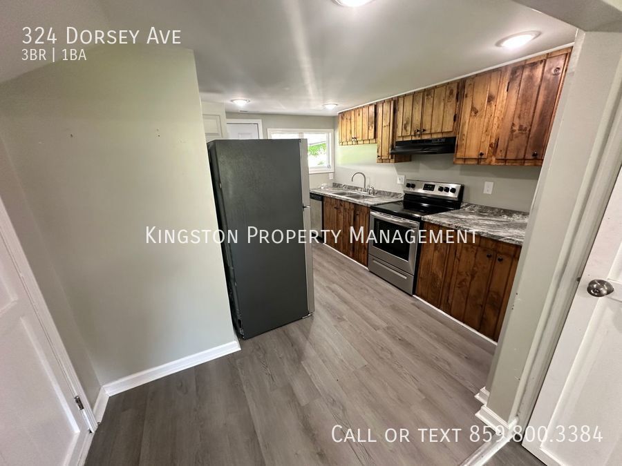 Primary Photo - Newly Remodeled 3 Bedroom House Now Availa...