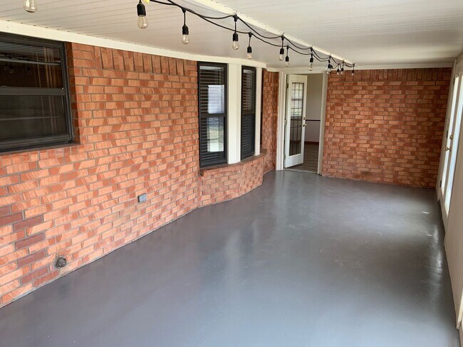 Foto del edificio - Nice 4 Bedroom 2.5 Bath home