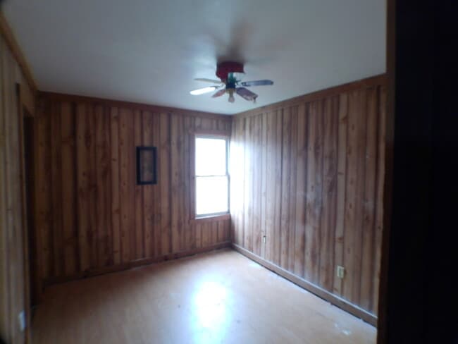 Building Photo - 1035 E Main St