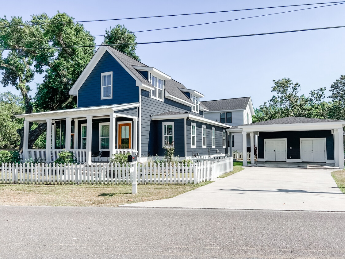 Photo - 764 E 2nd St (Pass Christian, MS)