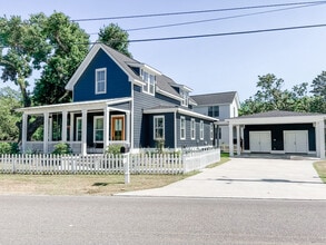 Building Photo - 764 E 2nd St