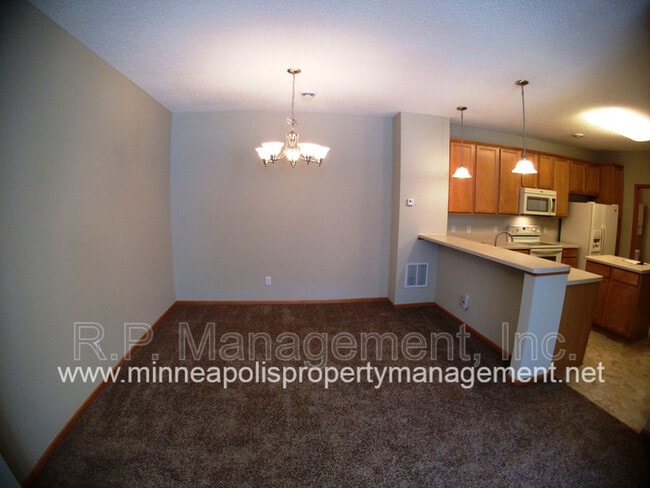 Foto del edificio - 10800 Hawthorn Trail