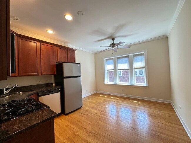 Foto del edificio - 3249 N Clifton Ave