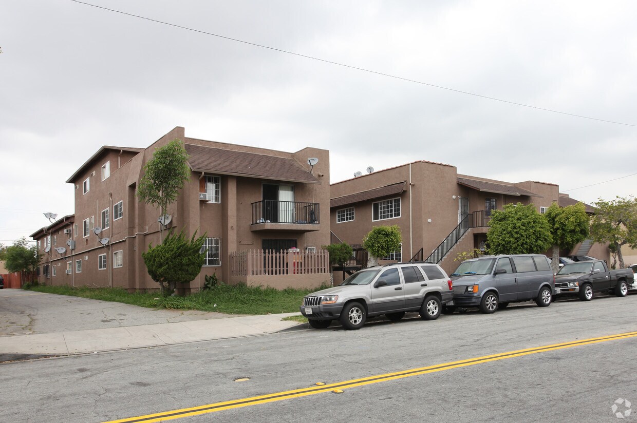 1017 S Bluff Rd - 1017 Bluff Rd