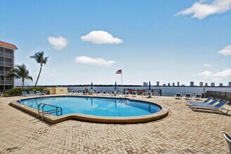 Building Photo - 100 Paradise Harbour Blvd