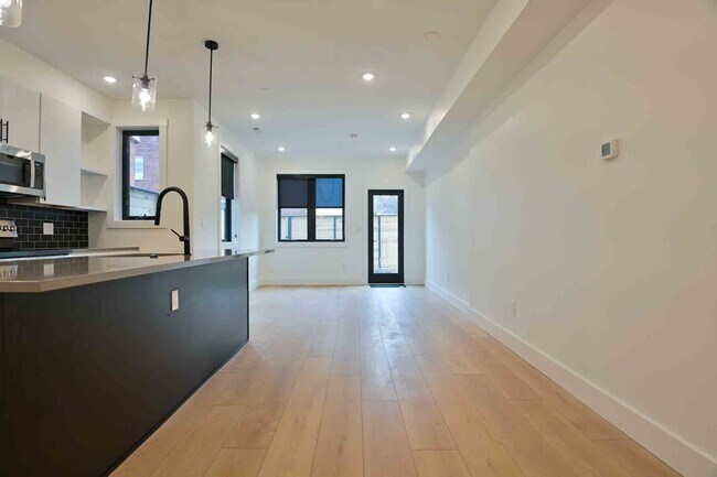 Foto del edificio - 2641 4th St NE