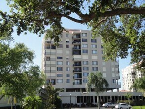 Building Photo - 6322 Palma Del Mar Blvd S