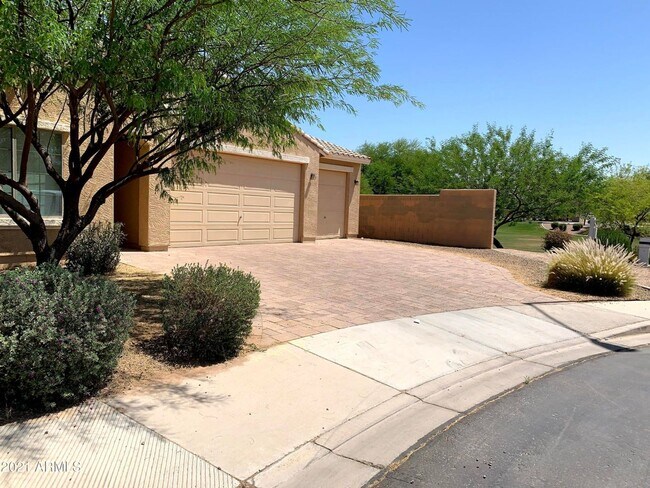 Building Photo - Cute 4 bedroom home in Maricopa!!!!