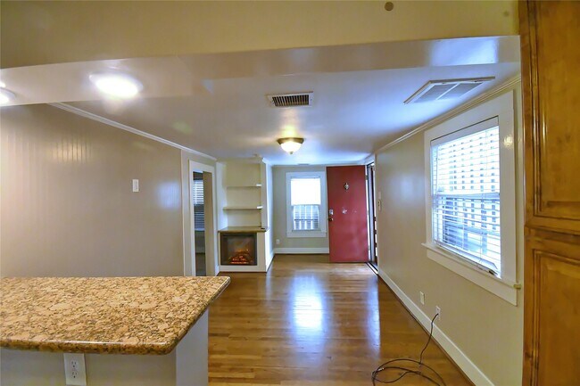 Foto del edificio - 1209 Studewood St