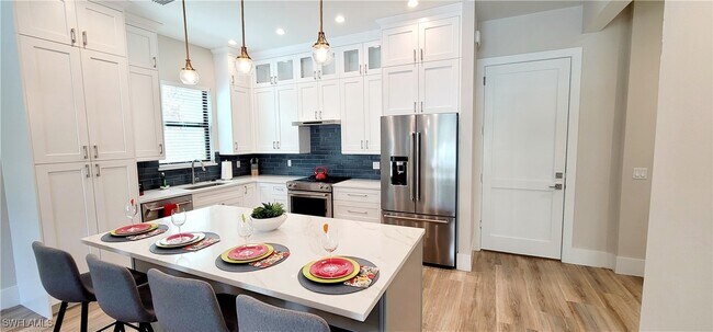 Foto del edificio - 511 91st Ave N