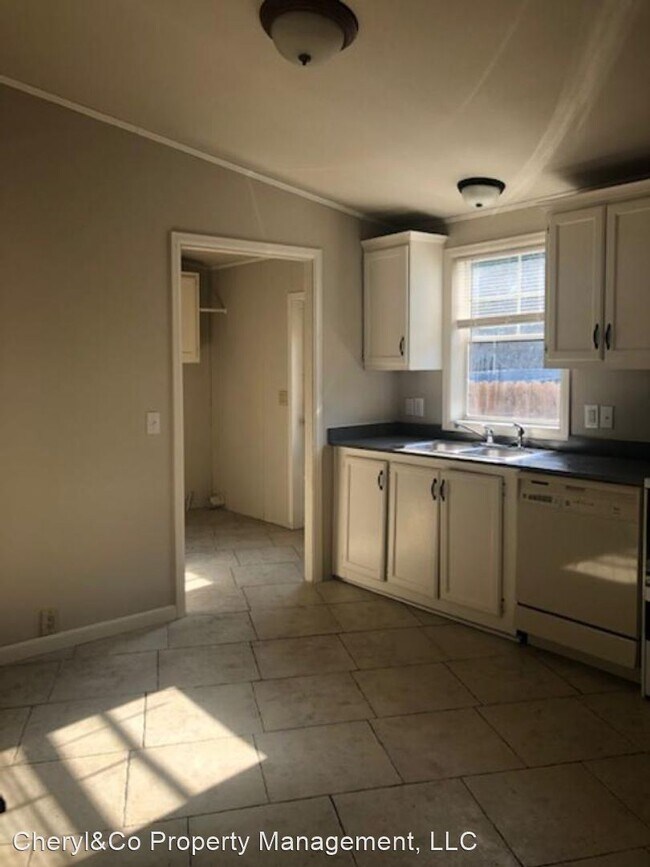 Building Photo - 3 br, 2 bath House - 25 Cedar Circle