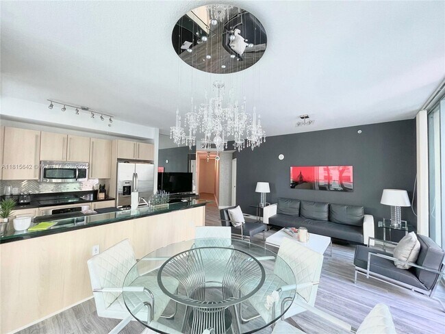 Foto del edificio - 79 SW 12th St