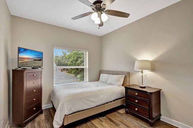 Foto del edificio - 13792 Yarmouth Dr