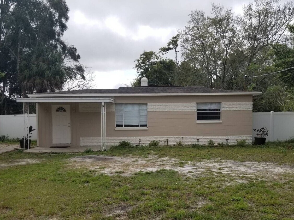Primary Photo - Charming South Tampa Home! NOW OFFERING $1...