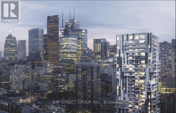 Building Photo - 65 Mutual St