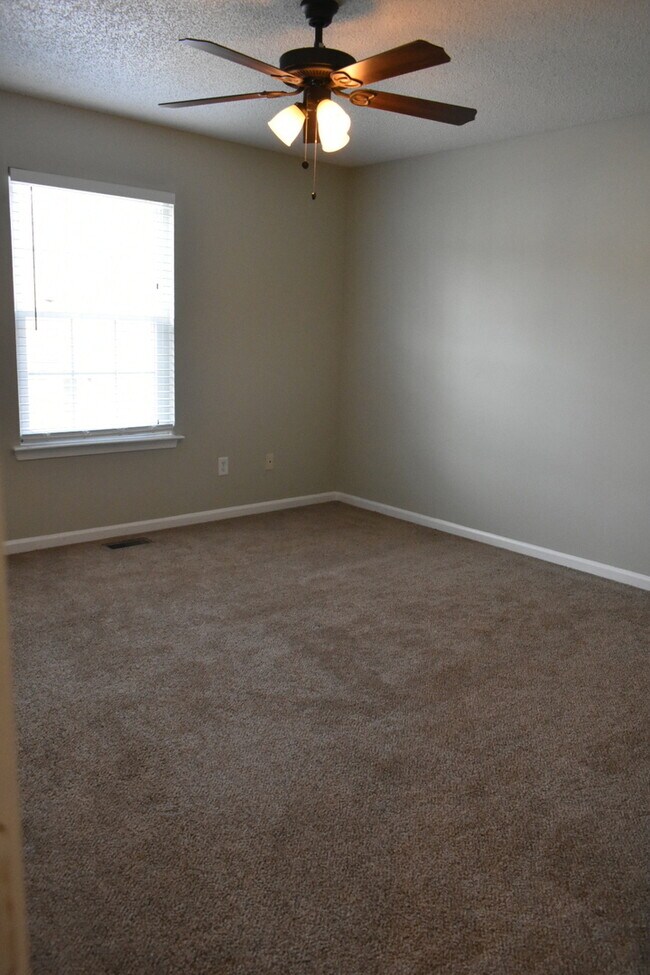 Foto del edificio - 2 Bedroom condo Minutes from Ft, Eustis