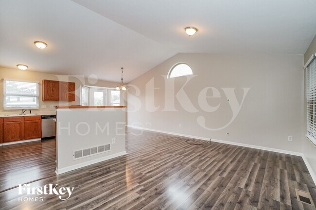 Foto del edificio - 764 Sauter Ln