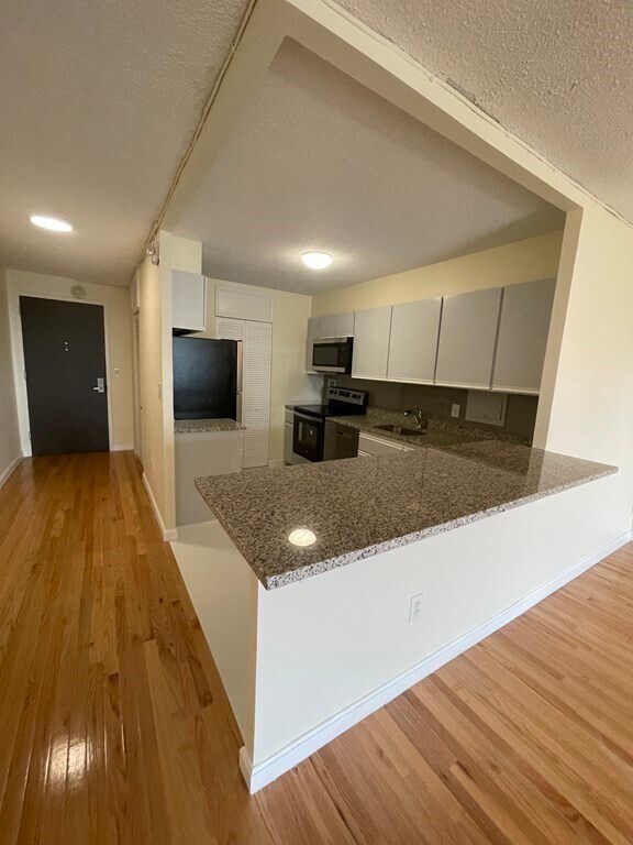 Foto del edificio - 60 Longwood Ave