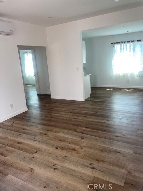 Building Photo - 455 W Cowles St