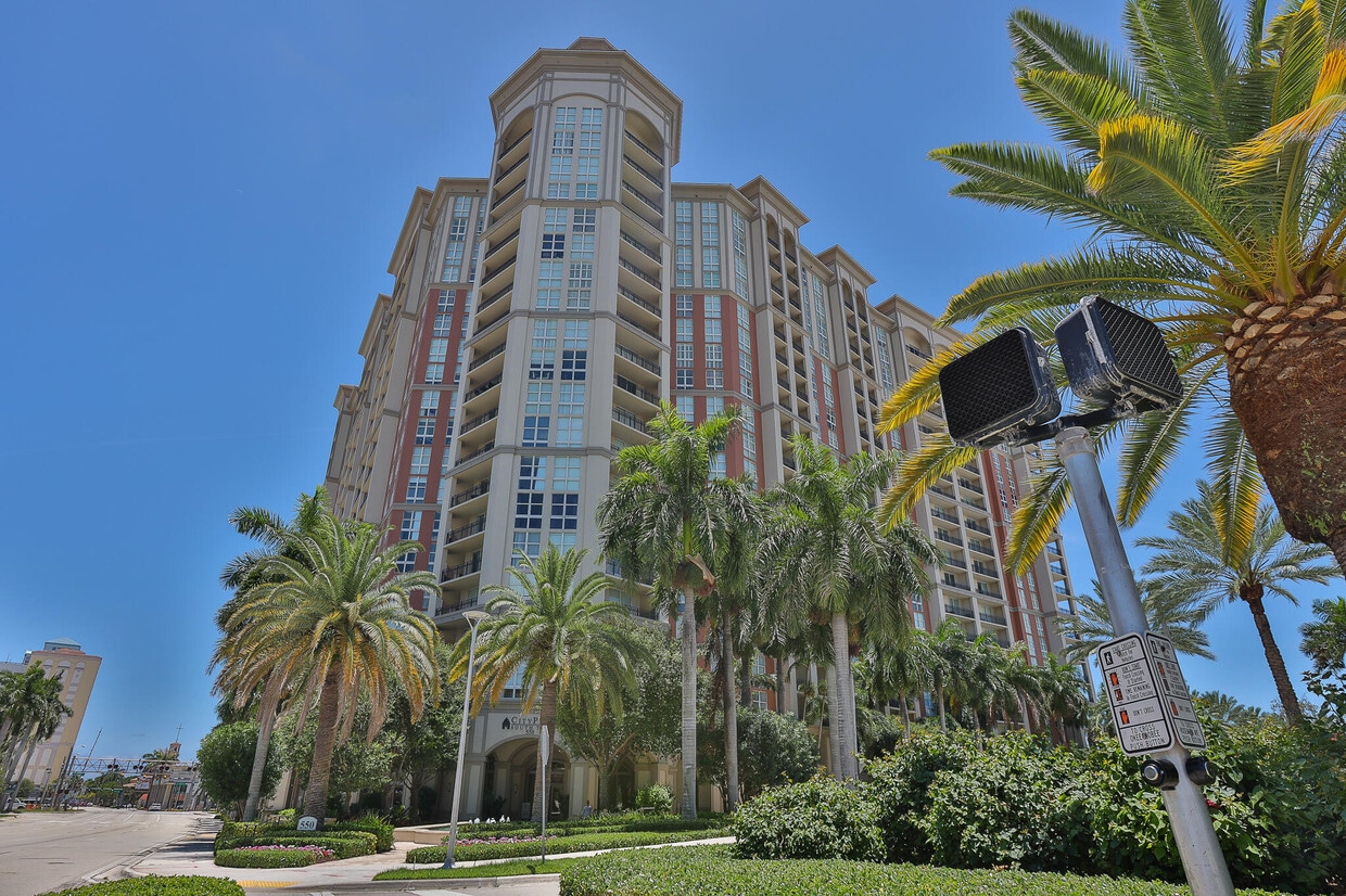 550 Okeechobee Blvd Unit 1106, West Palm Beach, FL 33401 Condo for