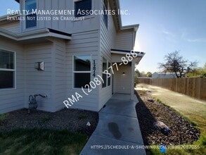 Building Photo - 1274 S Cloverdale Rd