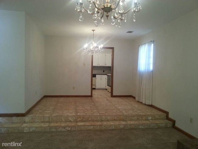 Foto del edificio - 364 Kaufman Rd
