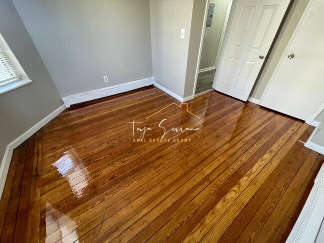 Building Photo - 65 Shawmut St