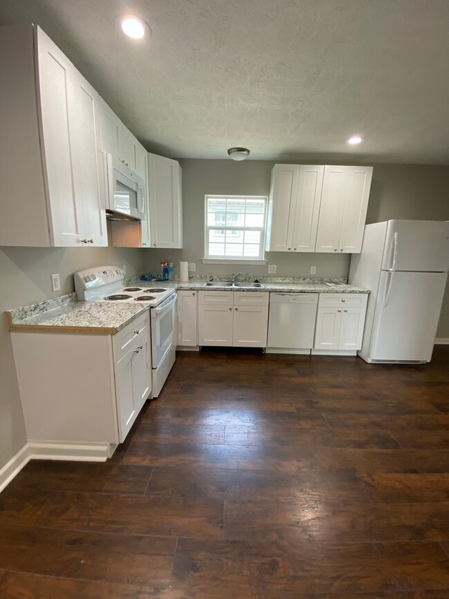 Building Photo - 2915 Enterprise Blvd