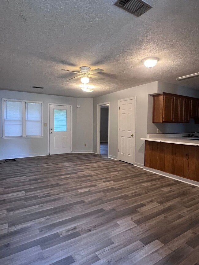 Building Photo - Brown Investments Duplex