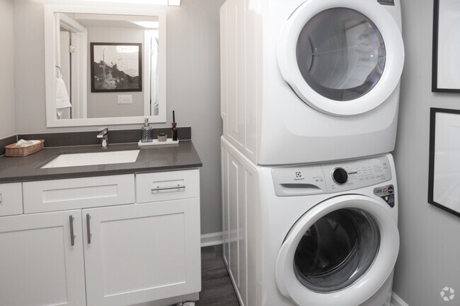 1BR, 1BA - 647 SF - A62 Apartments