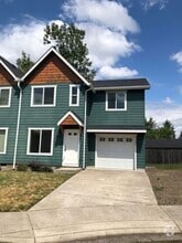 Building Photo - 3637 E Amazon Dr